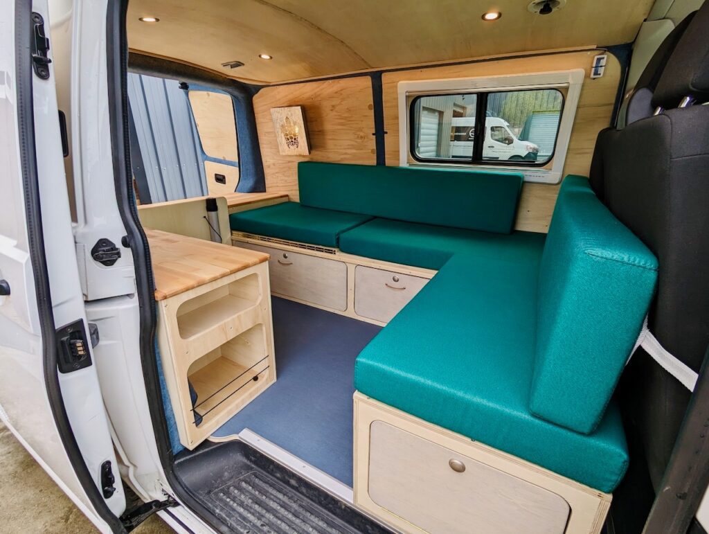 412900138_371861018696945_2097567728043853709_n