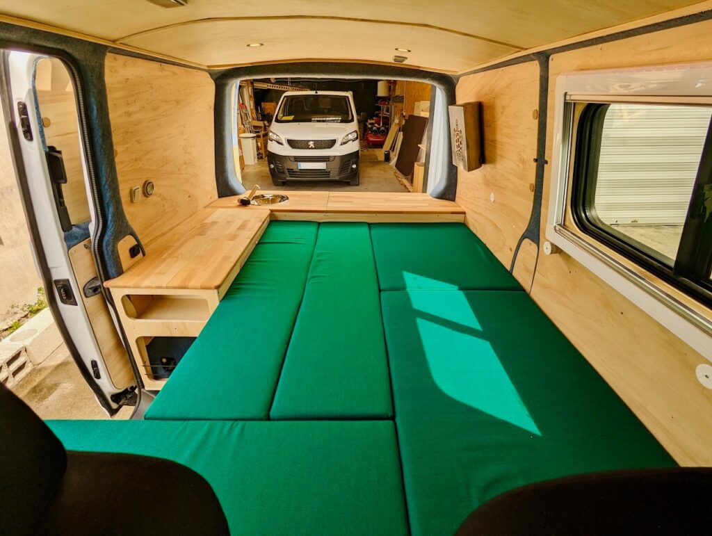 412900297_371860735363640_5460468209433630616_n