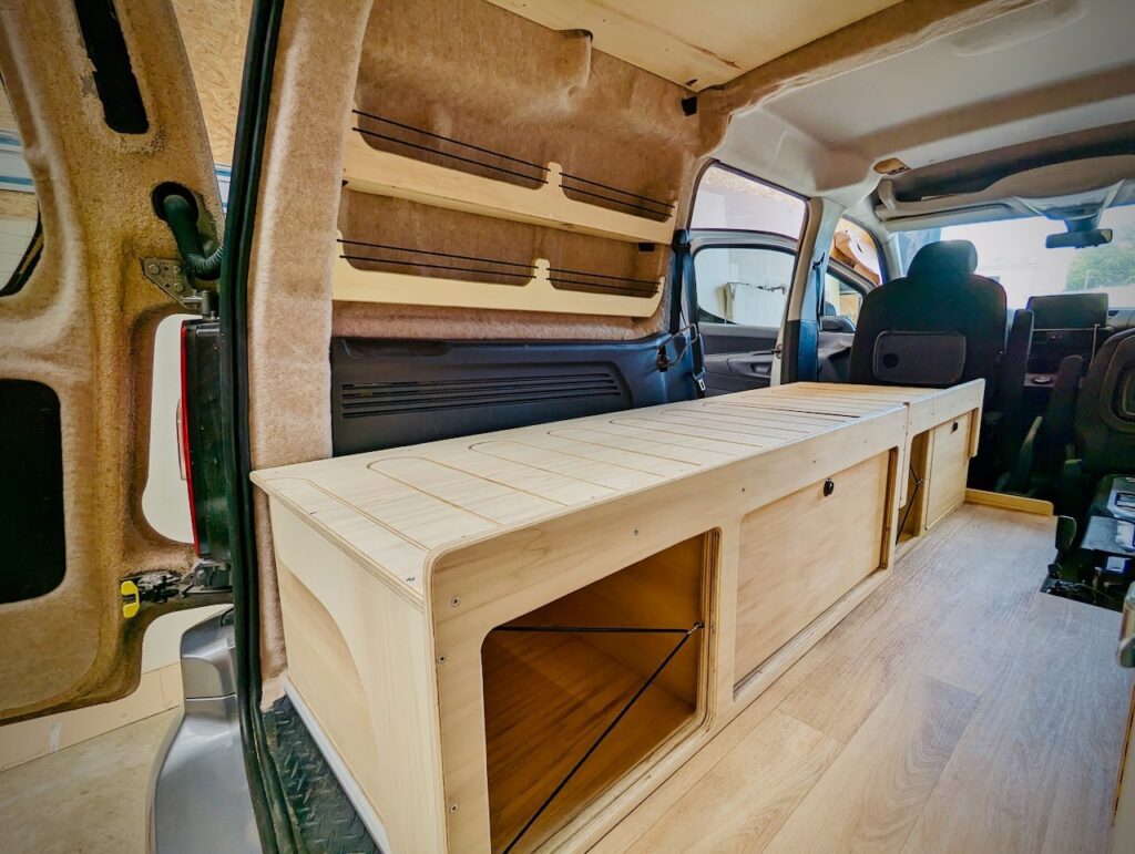 amenagement-van-toyota-pro-ace-city-bretagne-obivan