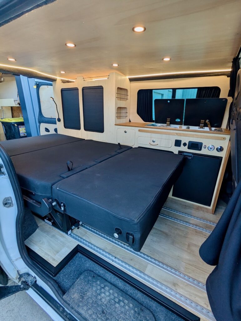 PXL_20250519_071820293